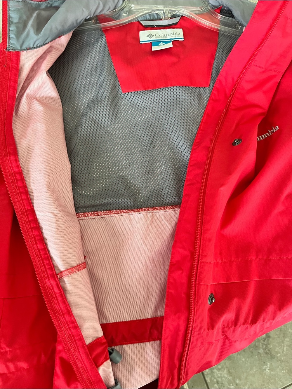 Columbia Women’s Red Waterproof Hooded Jacket Medium - Picture 9 of 11